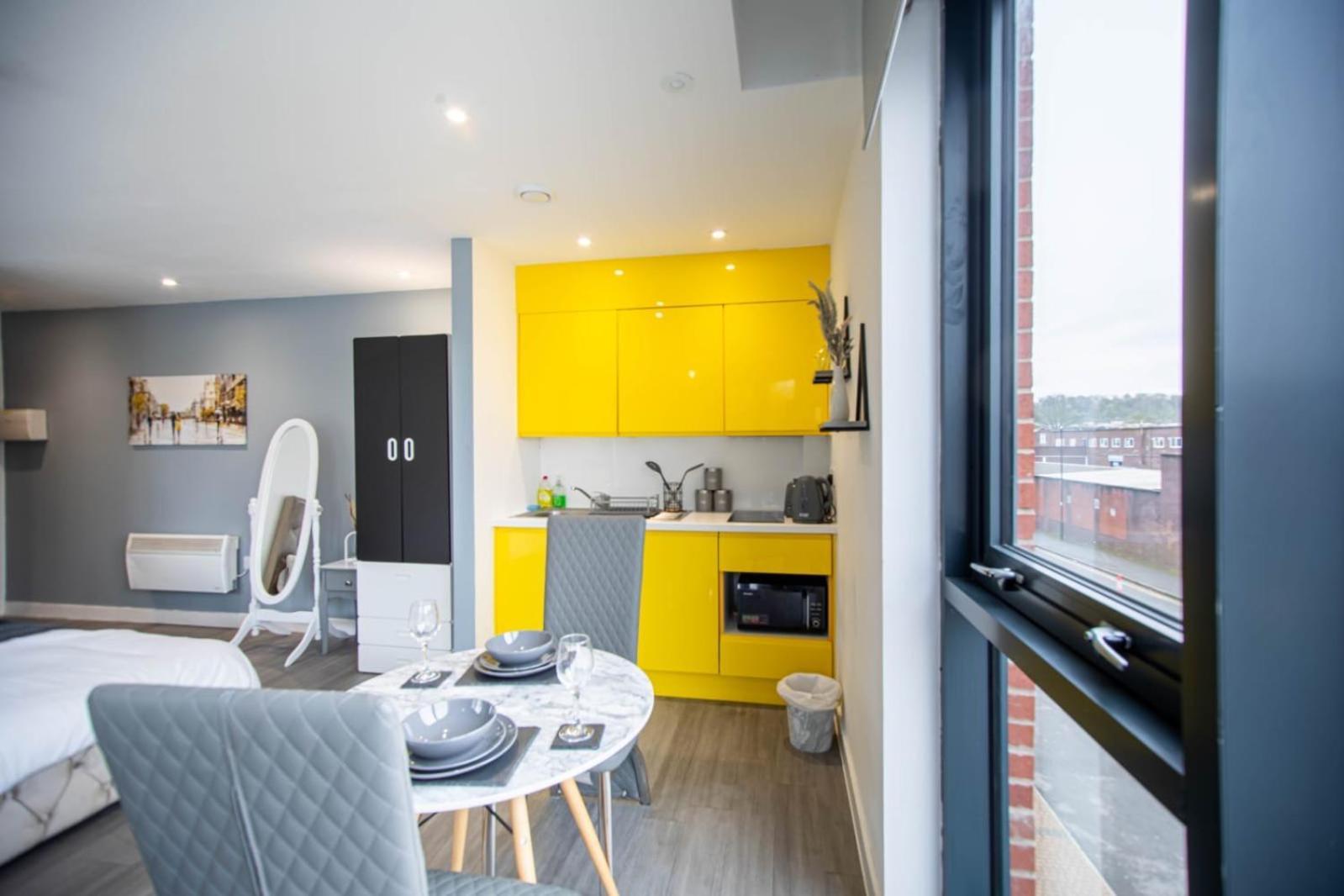 Excellent Studio Balcony Apartment In Sheffield Zewnętrze zdjęcie